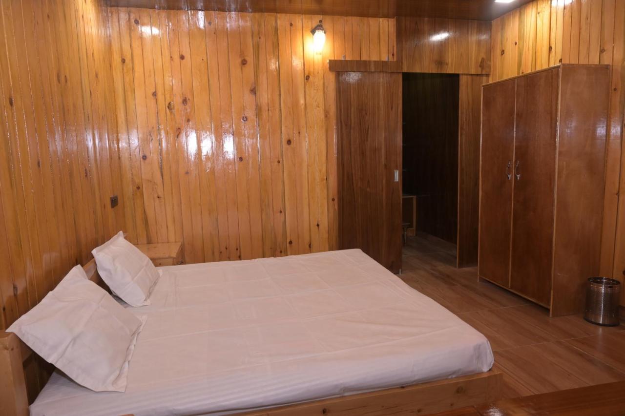 Hotel Royal Hillcrest Harsil ภายนอก รูปภาพ